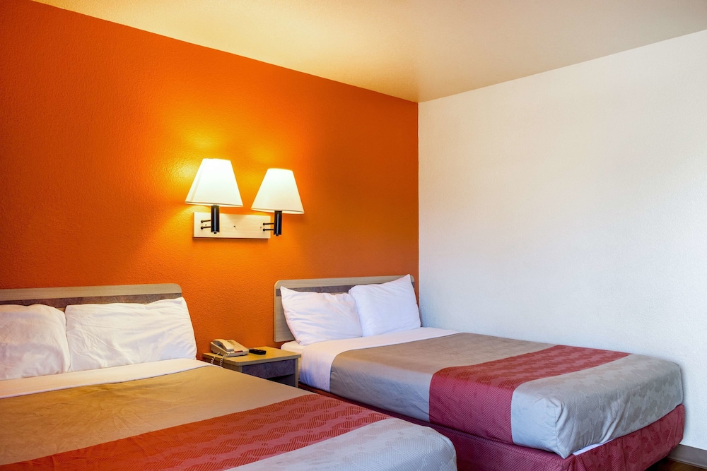 Motel6 Mojave, CA 28/69