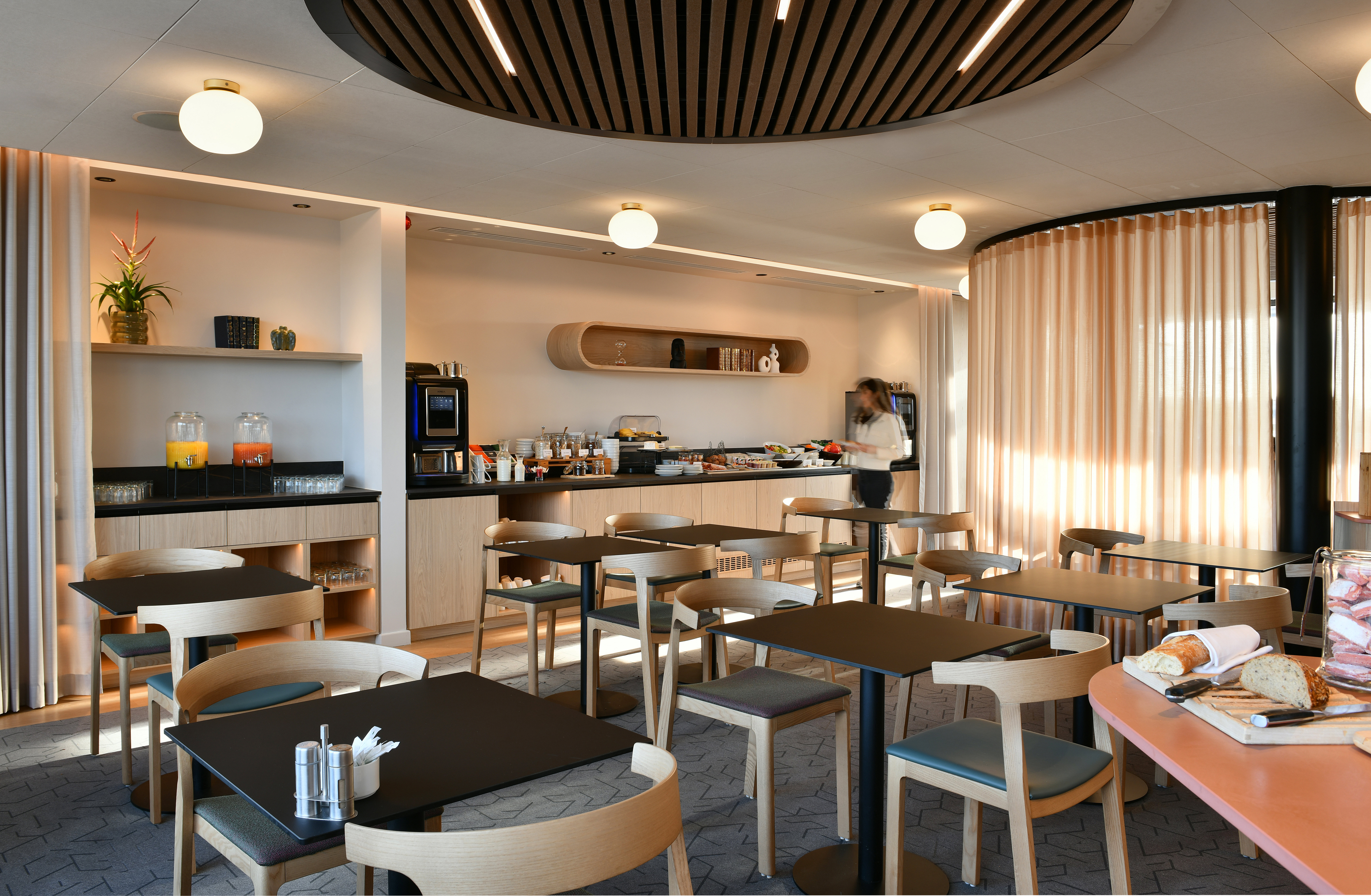 Holiday Inn Reims Centre 50/65