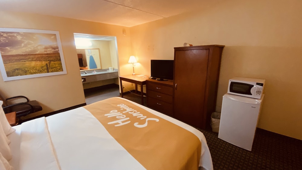 Days Inn by Wyndham Salina South 38/60