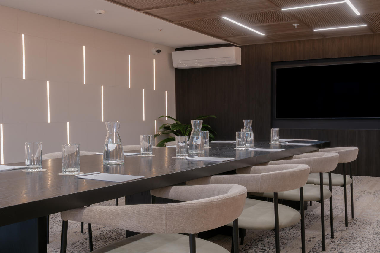Avani Queenstown Hotel 51/56