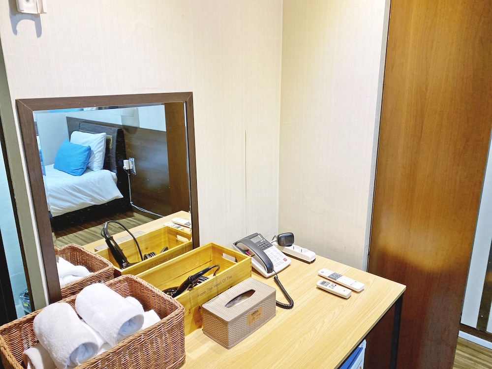 Myeongdong Merlin Hotel 45/65