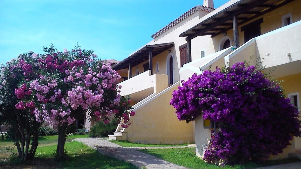 Residence Le Corti di Marinella 10/42