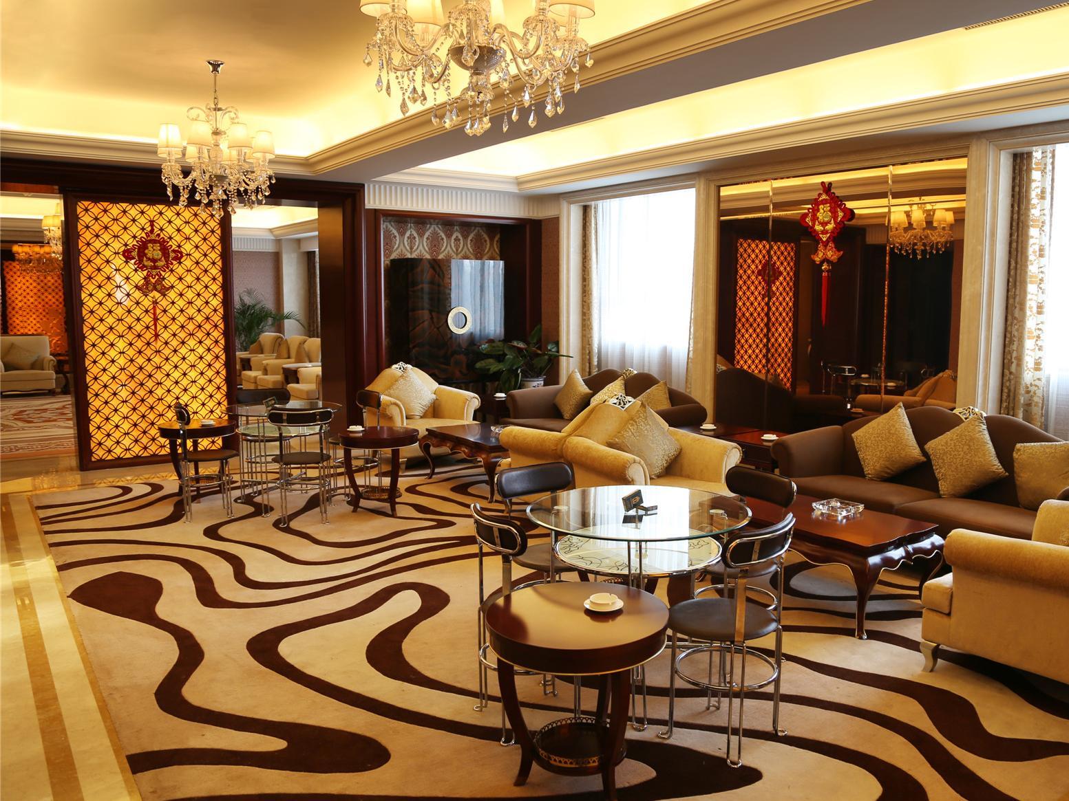 Canal Jinling Grand Hotel 20/35
