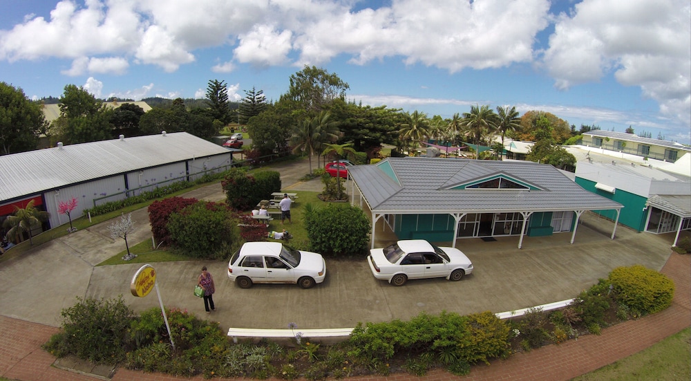 Aloha Apartments 16/61