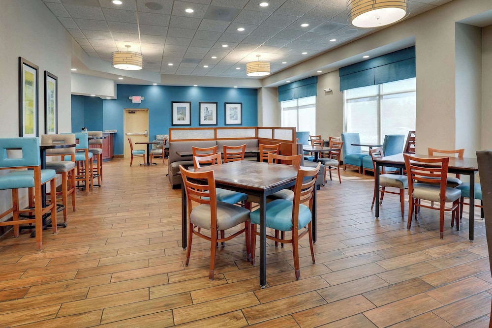 Drury Inn And Suites Grand Rapids 64/77