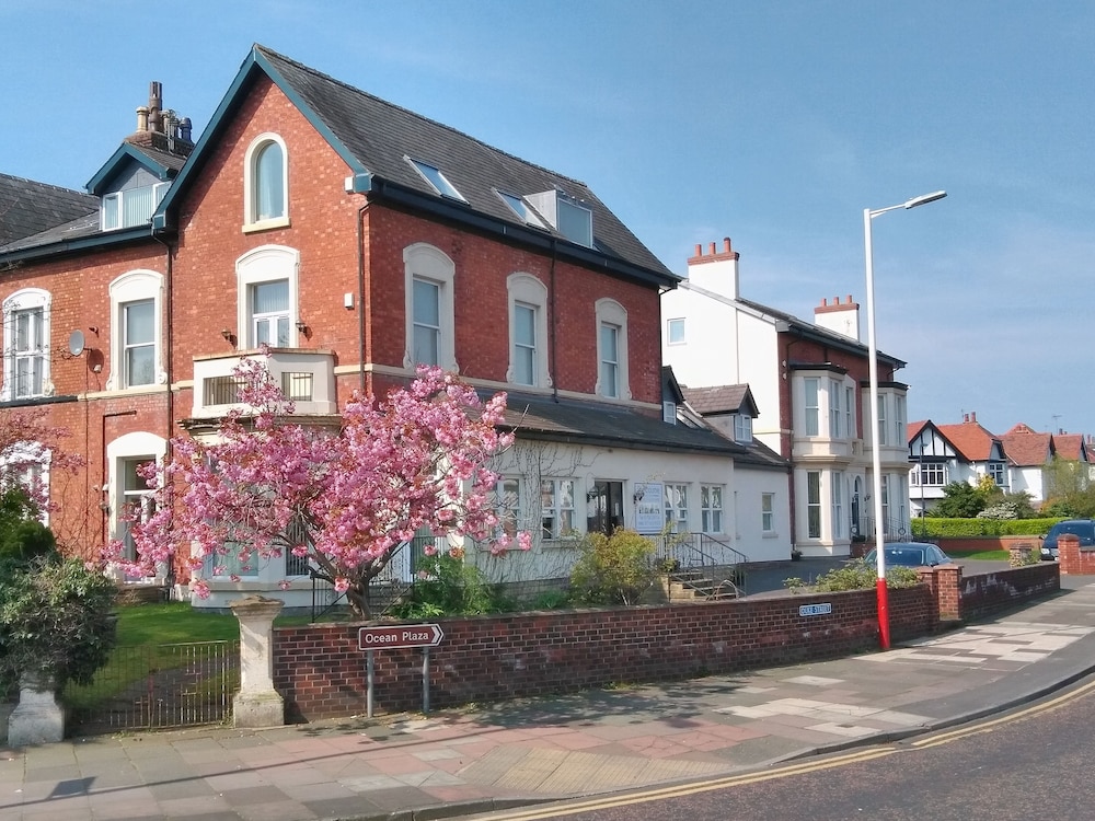 The Shelbourne Apartments 1/50