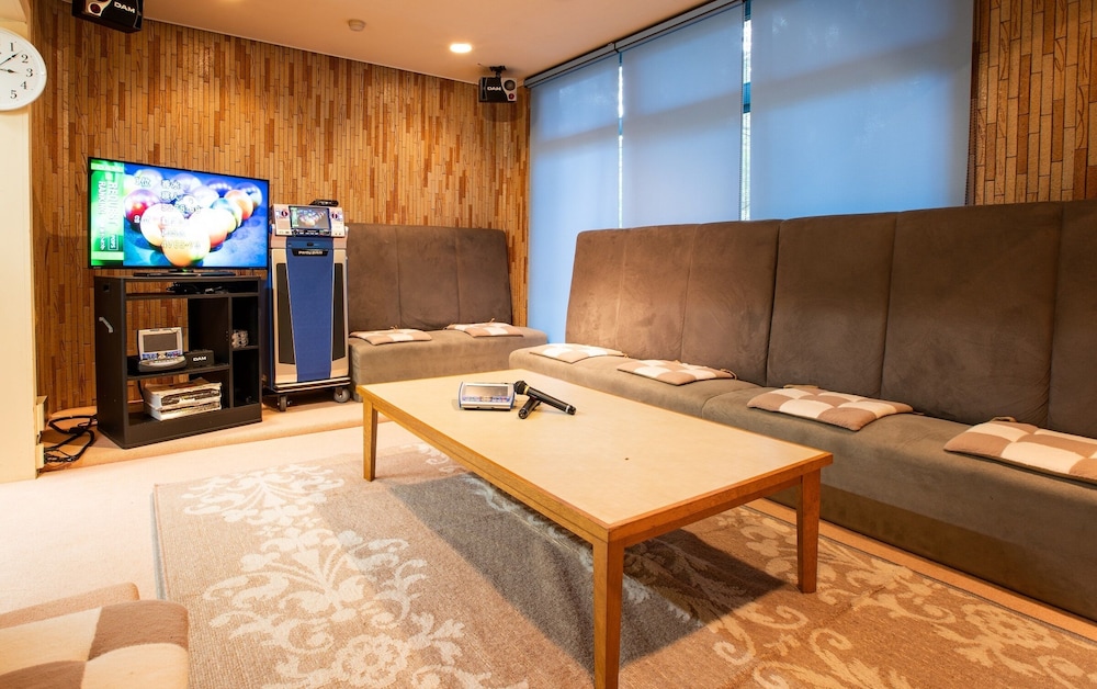 Wisterian Life Club Usami 23/26