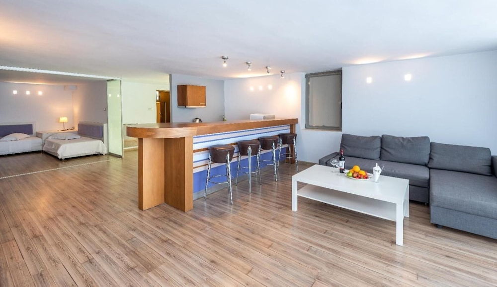 Triton Boutique Hotel 27/47
