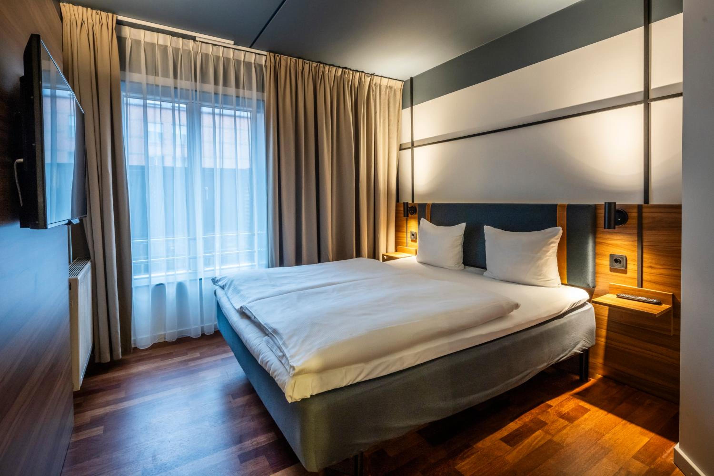 Compact, King Bed