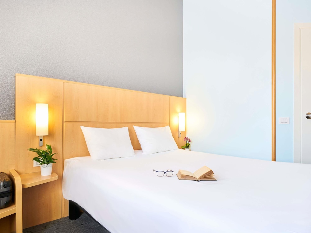 Ibis Como 22/64