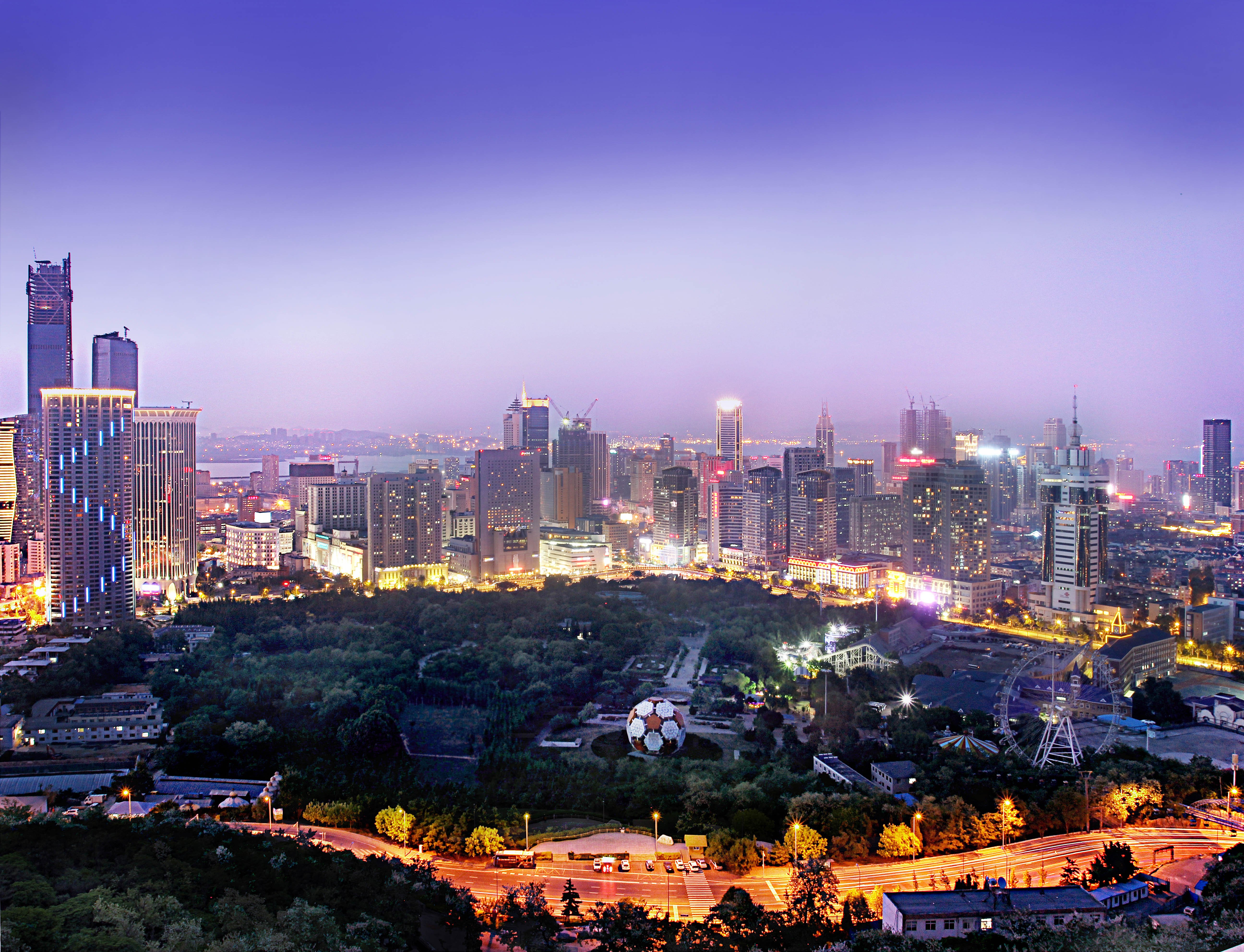 CROWNE PLAZA DALIAN SPORTS CENTER 50/50