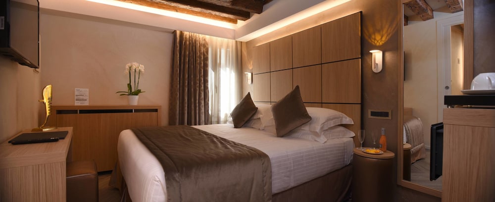 ECONOMY, DOUBLE BED