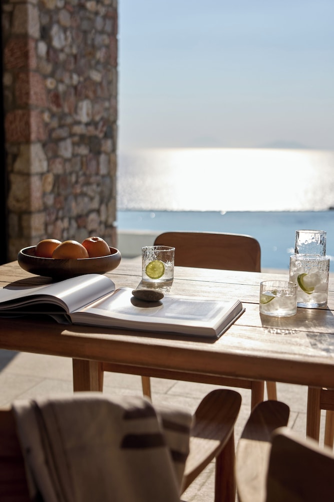 KOIA All Suite Wellbeing Resort 58/73