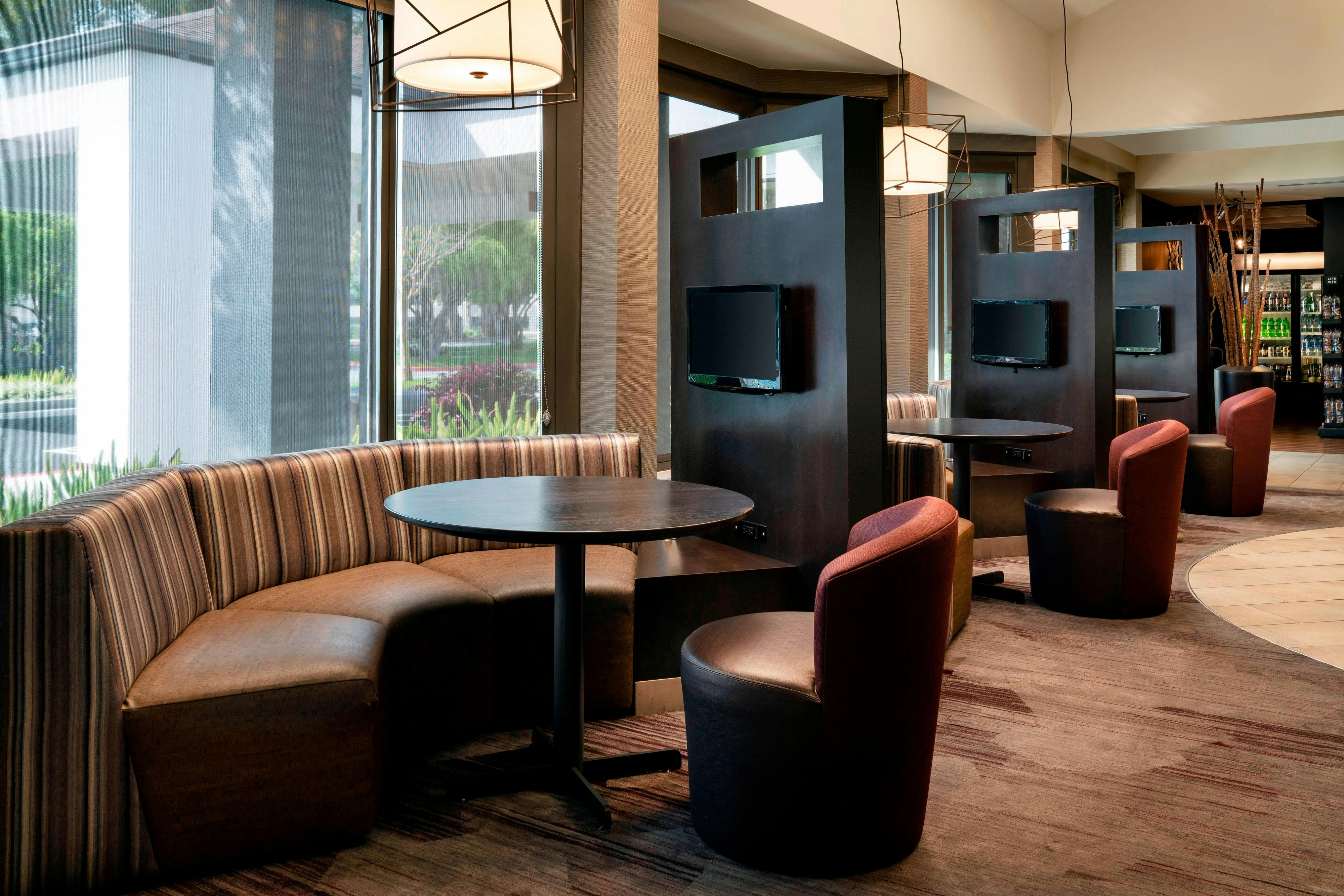 Courtyard by Marriott San Francisco Airport 3/17