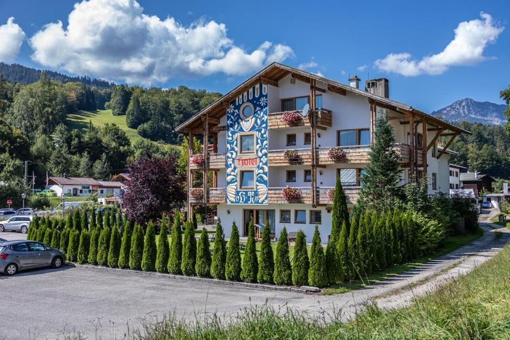 Alpenhotel Brennerbascht 32/40