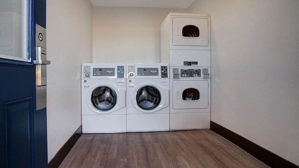 Motel6 Arcata, CA – Cal Poly Humboldt 42/60