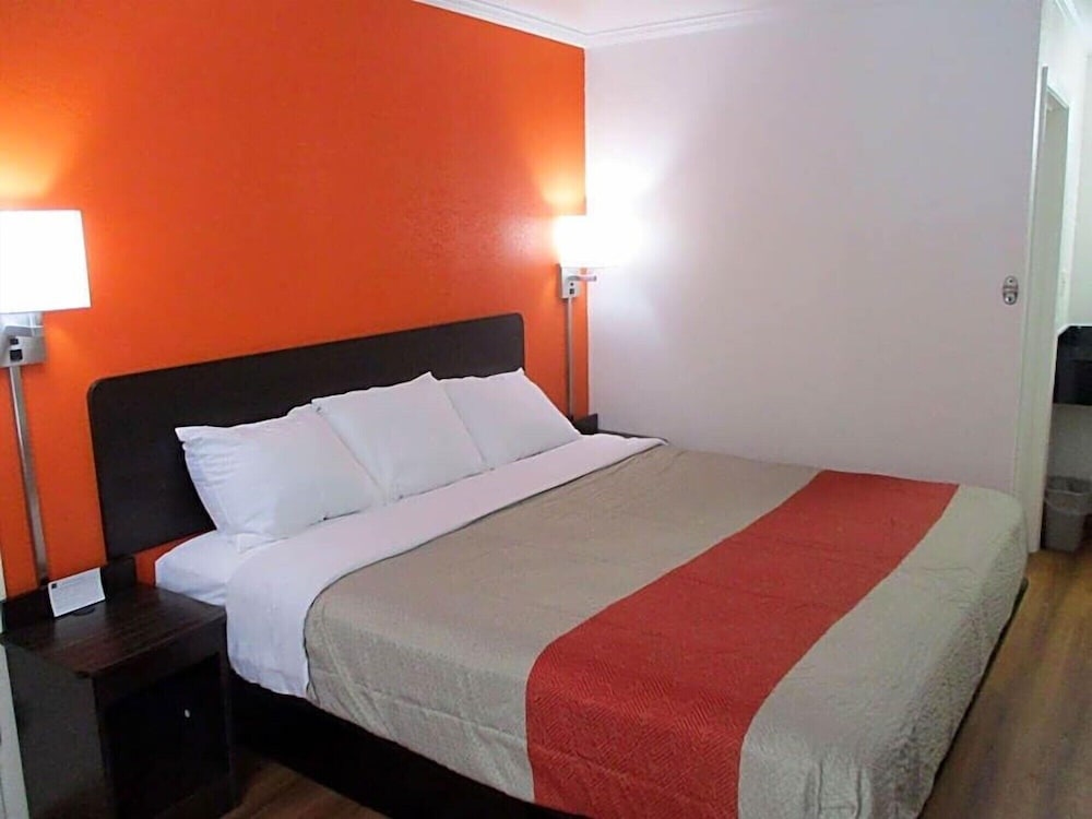 Motel6 Bay Minette, AL 15/42