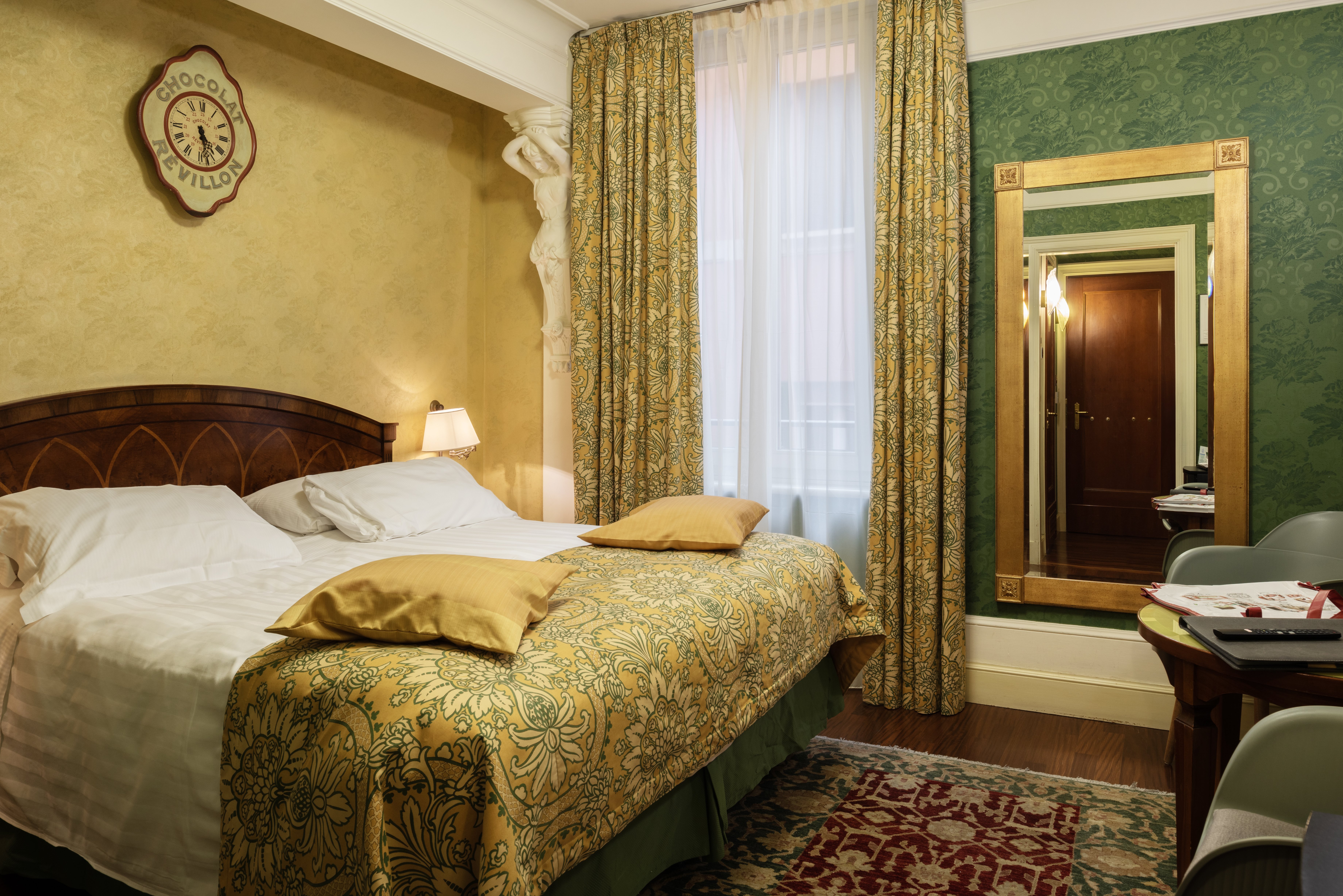 Art Hotel Orologio 24/81
