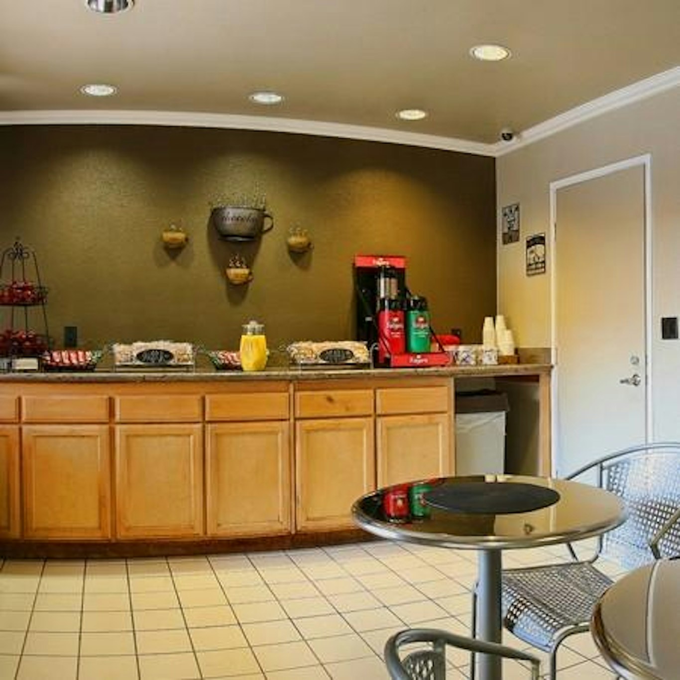 BridgePoint Inn Daly City 8/39