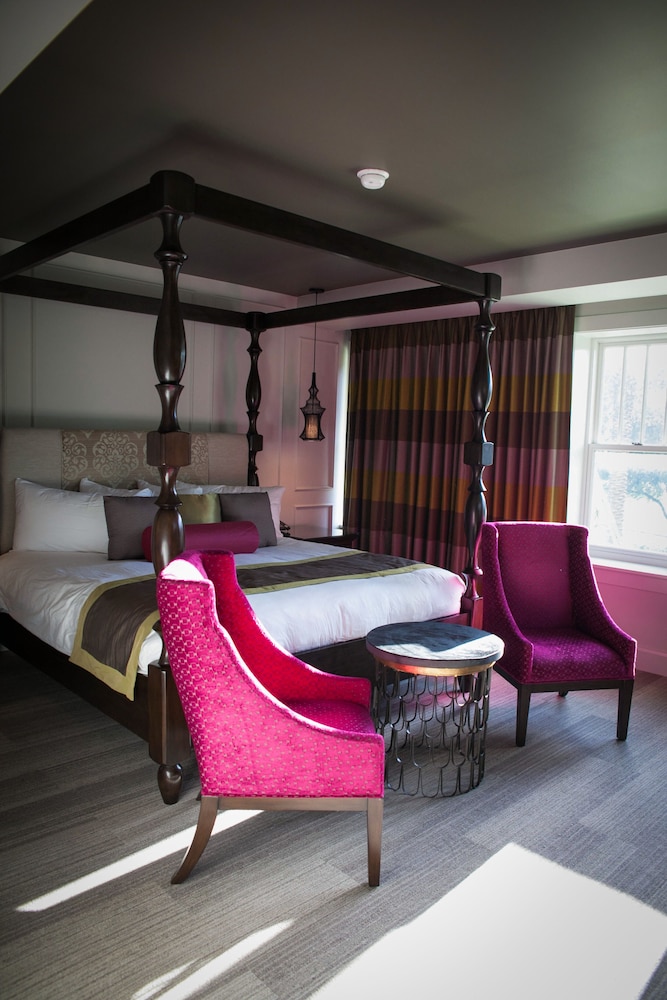 The Birchwood 16/55