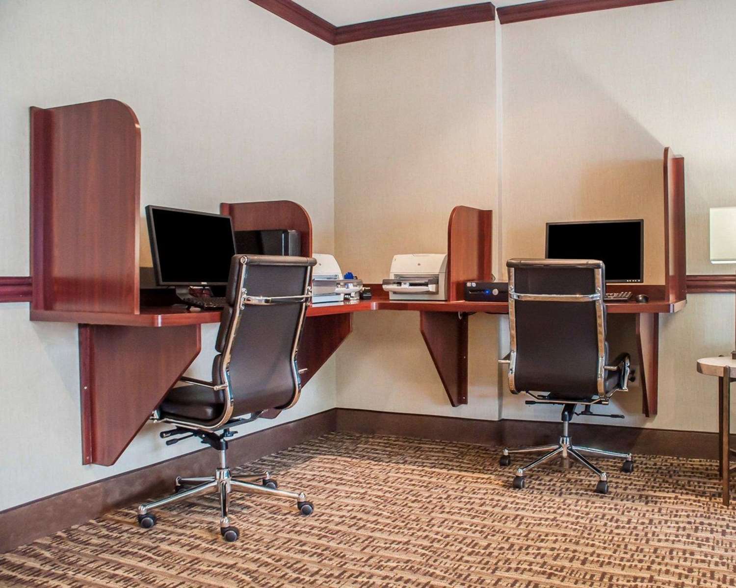Quality Inn Near Walden Galleria Mall 32/36