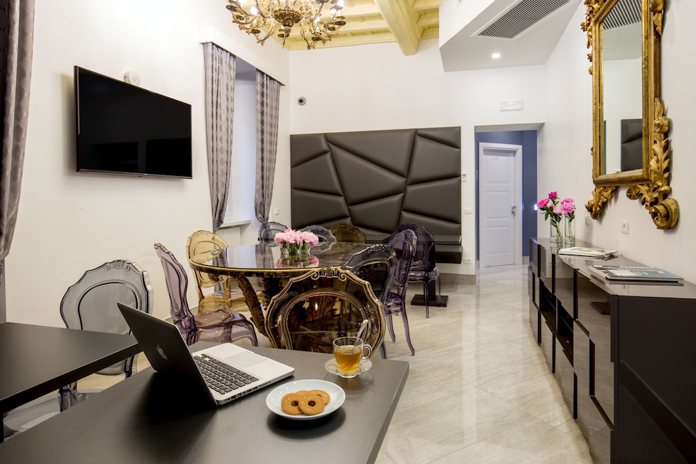 GCF Luxury Suites Guest House 59/70
