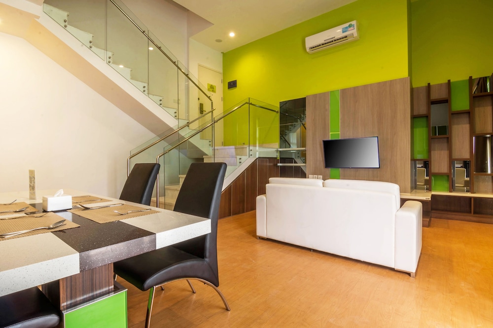 MaxOneHotels.com at Resort Makassar 26/57