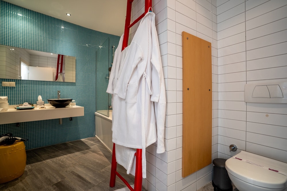 Med Inn Boutique Hotel 56/56