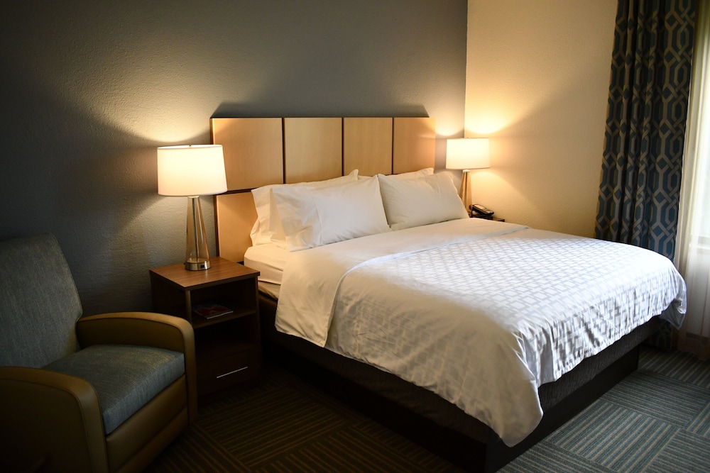 Candlewood Suites Grand Rapids Airport, an IHG Hotel 21/53