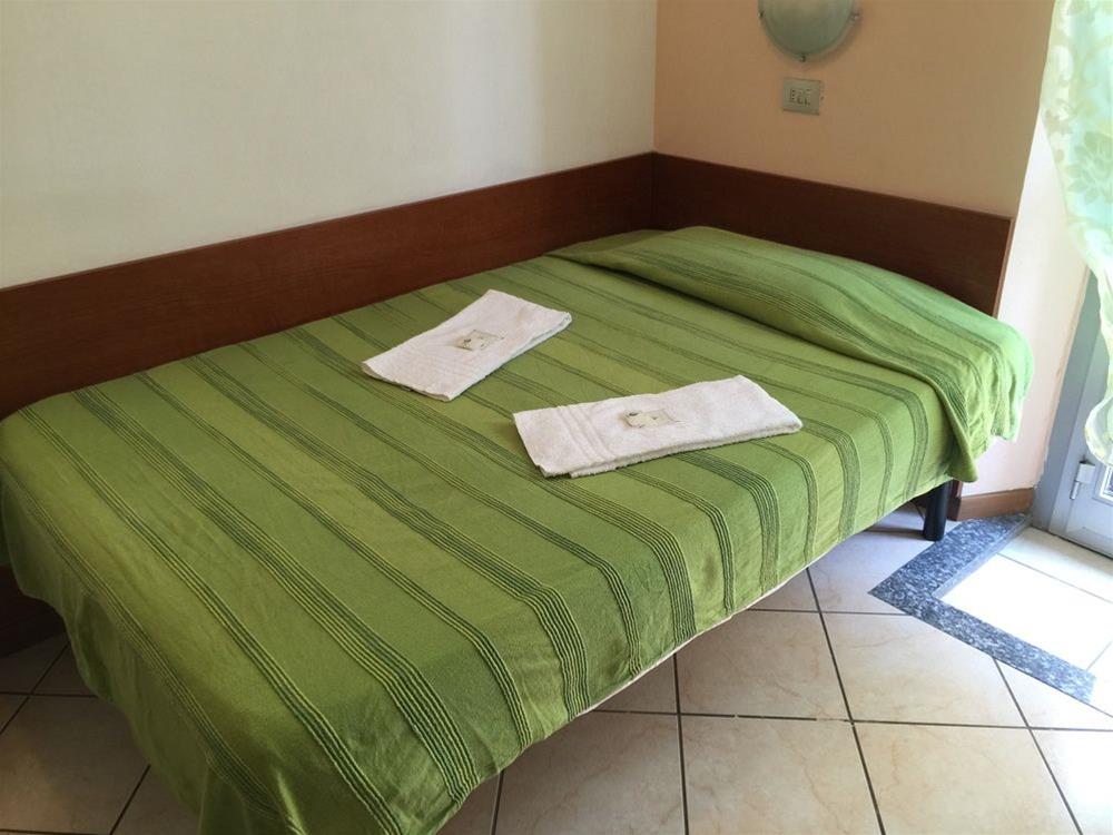 Hotel Adelchi 27/35