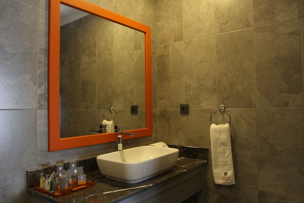 Onyx Business Hotel 33/35