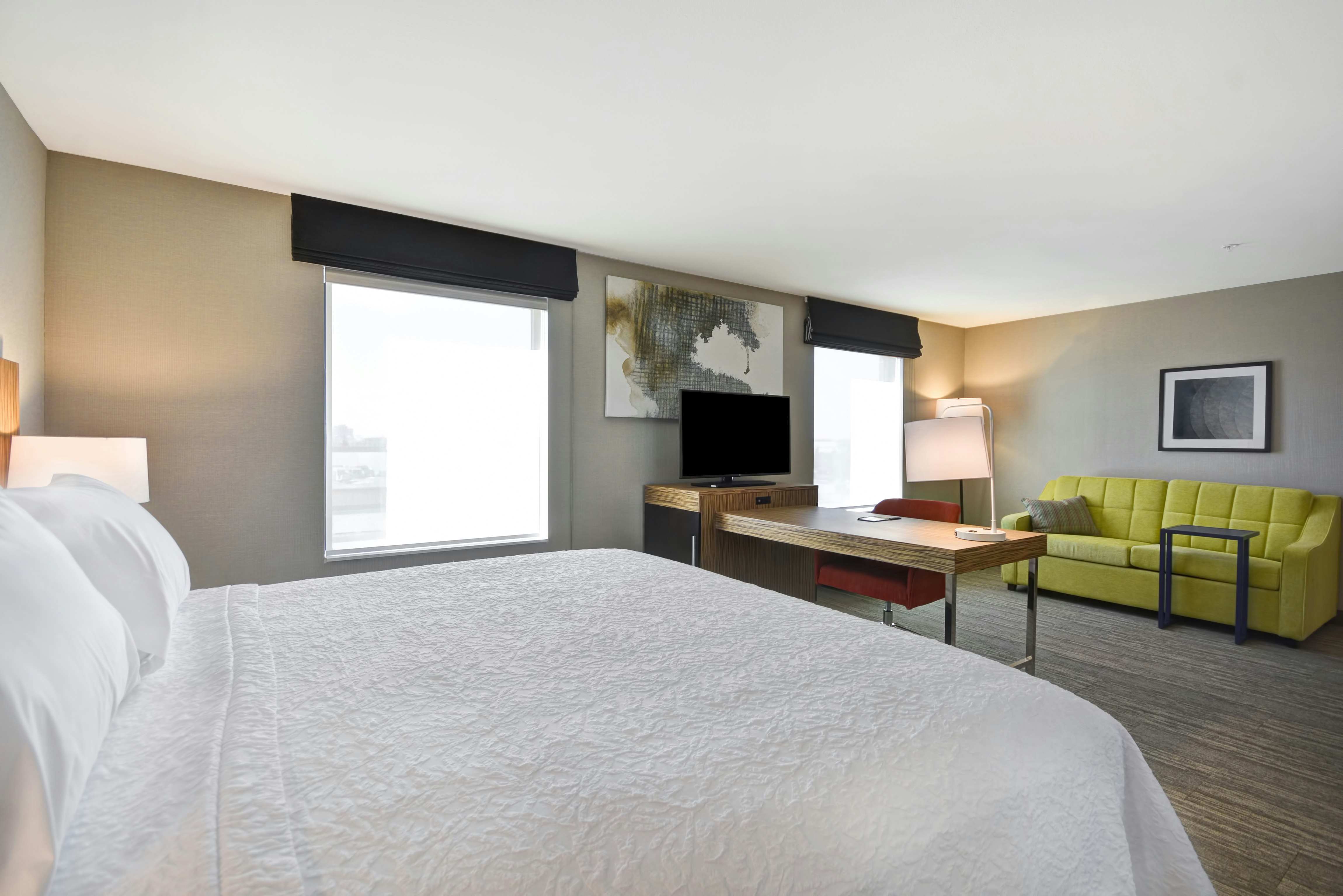 Studio, King Bed