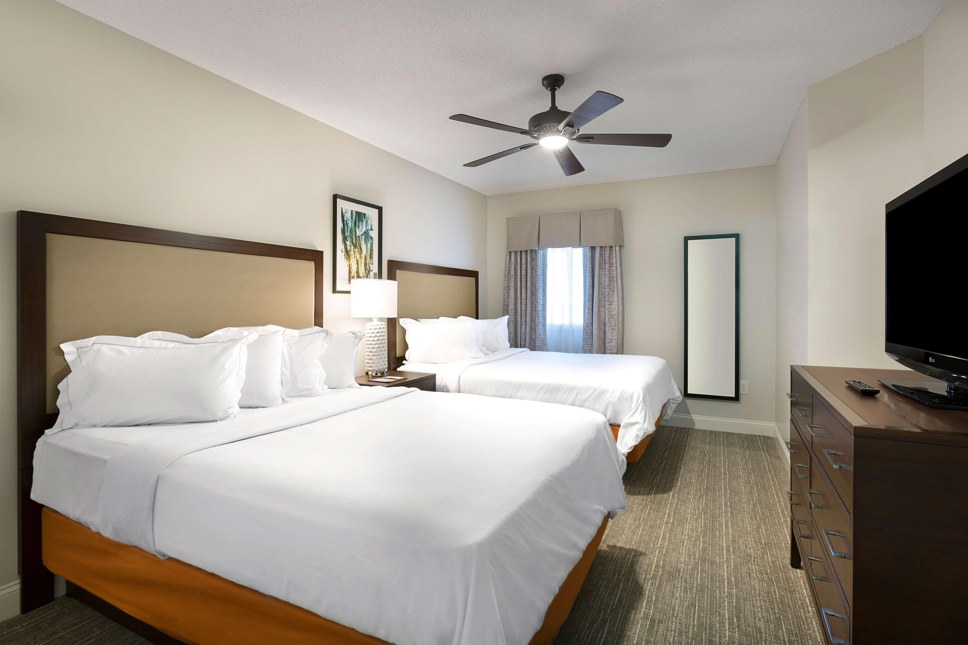 2 BEDROOMS, OCEAN VIEW, ACCESSIBLE