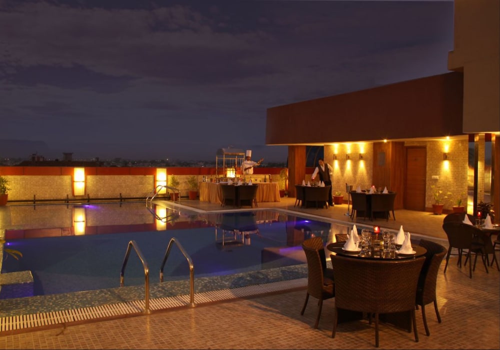 Hk Clarks Inn Amritsar 20/25
