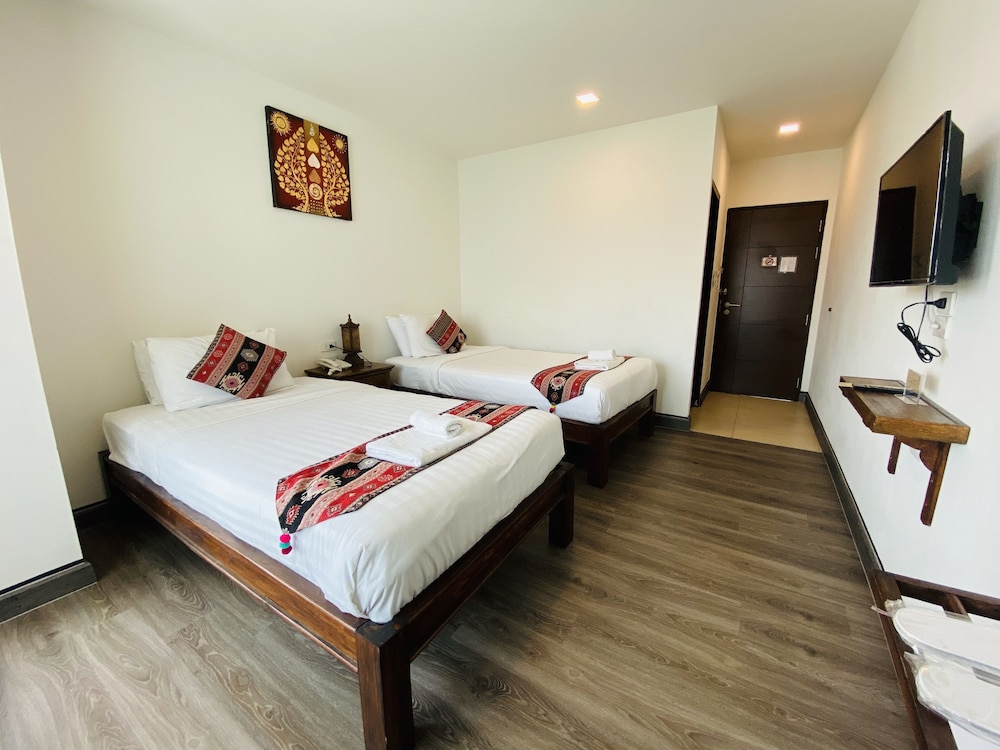 C Hotel Boutique And Comfort 24/40