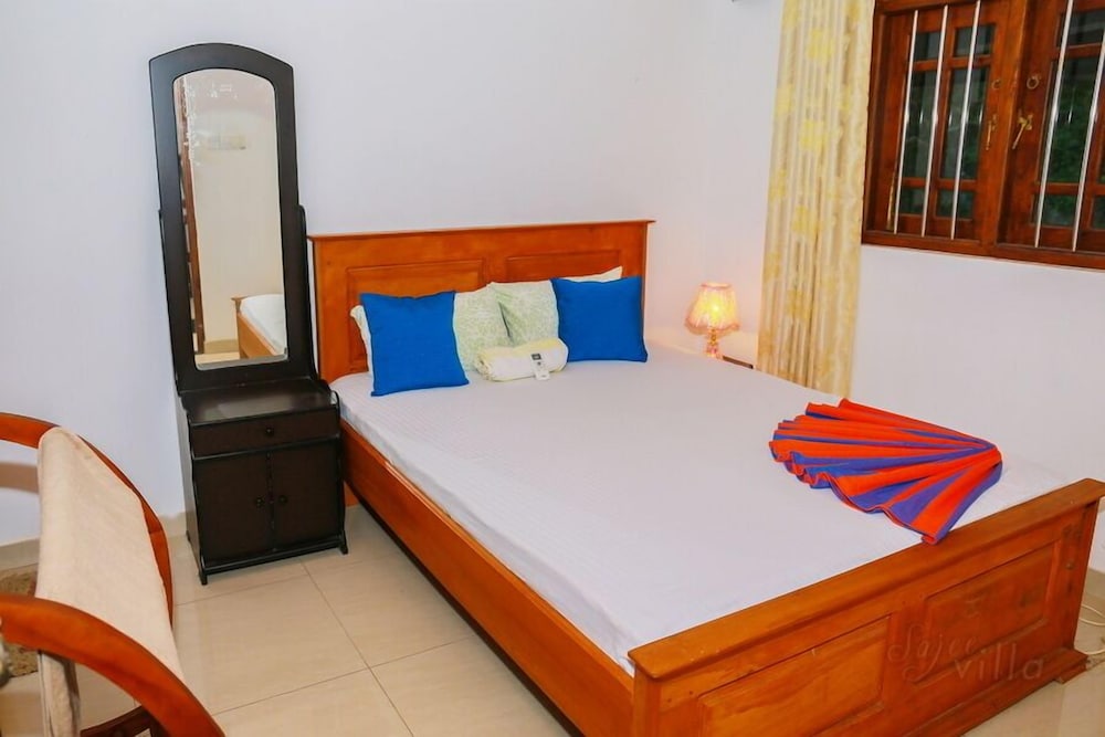 Sajee Villa 18/50