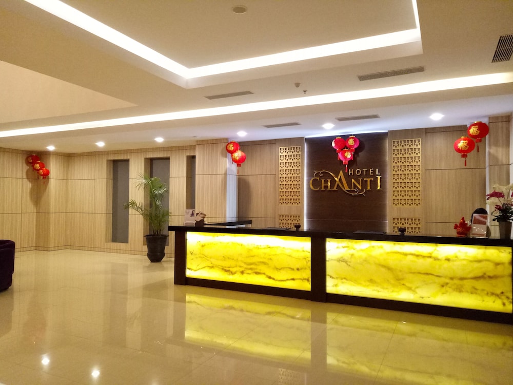 Lobby at Hotel Chanti, SEMARANG