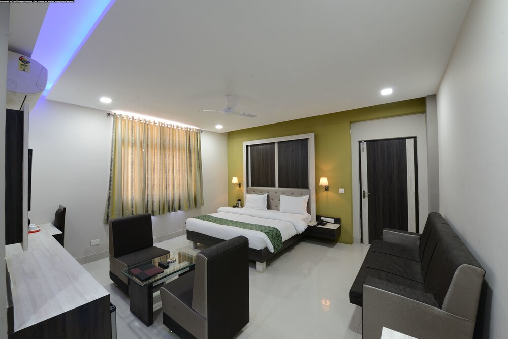 HEERALAL HOTEL 9/22