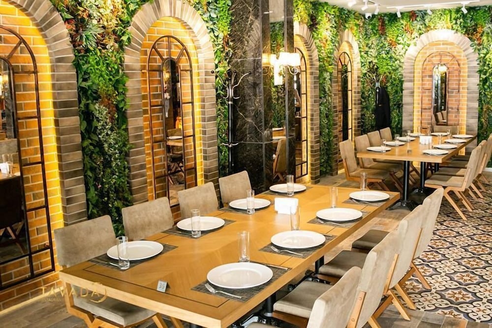 Theatrum Hotel Baku 33/44