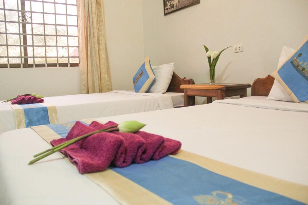 Tropical Breeze Guesthouse 17/45
