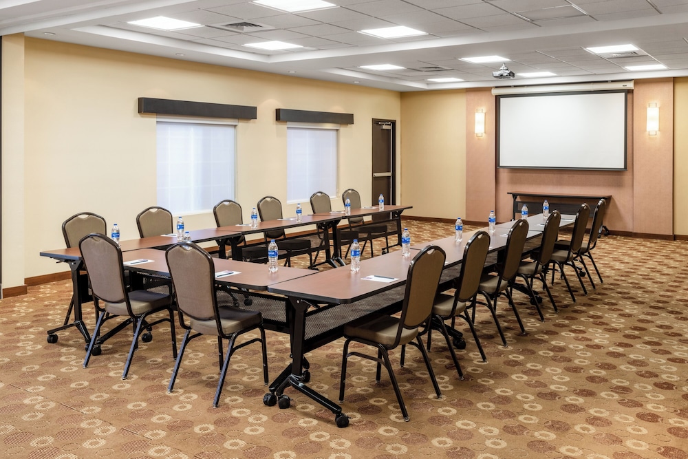 Hyatt Place Santa Fe 67/72