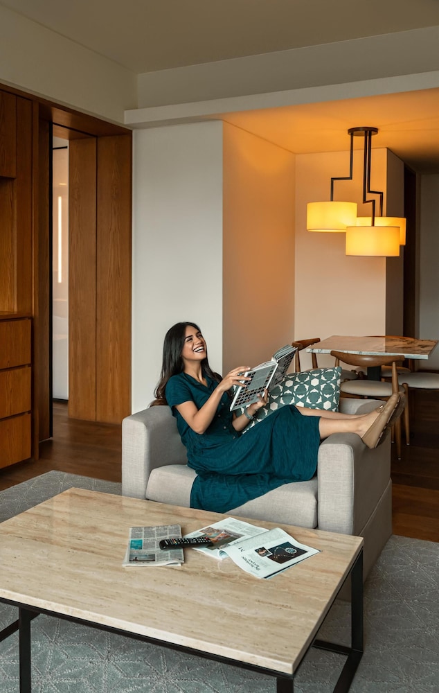 Hyatt Delhi Residences, Aerocity 40/50