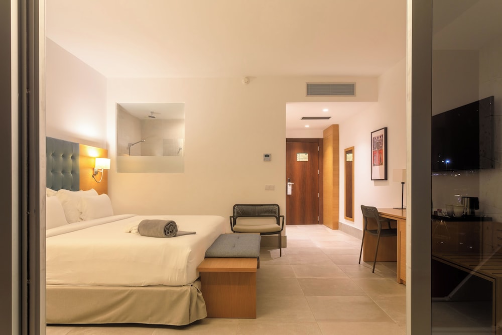 غرفة ديلوكس بسرير كينج، Barcelo Praia Cape Verde 4/10