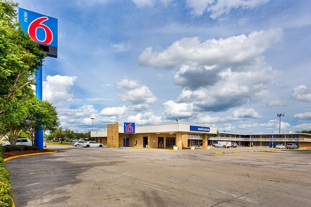 Motel6 Baton Rouge La Southeast 7/49