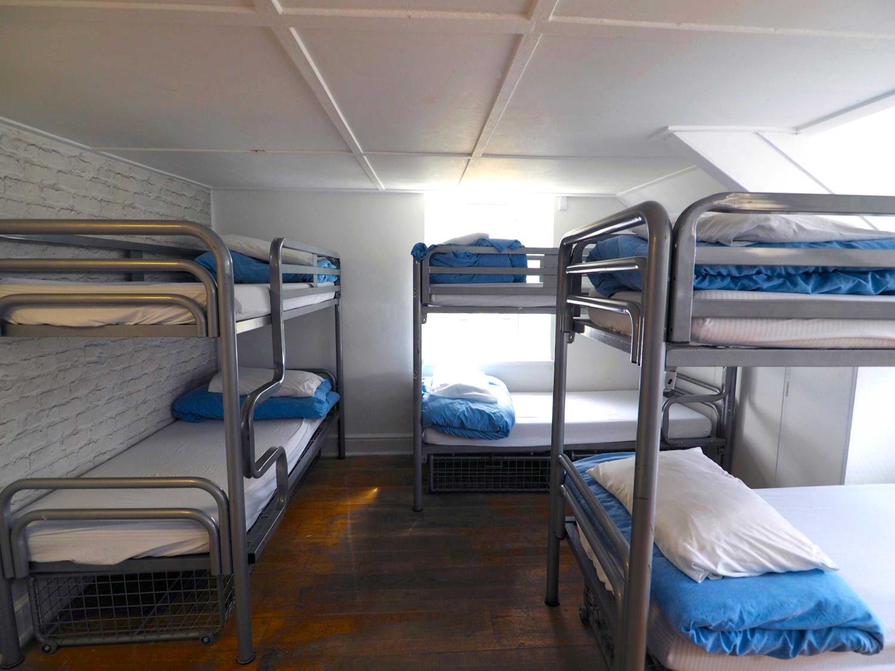 Mixed Dorm, 8 Beds