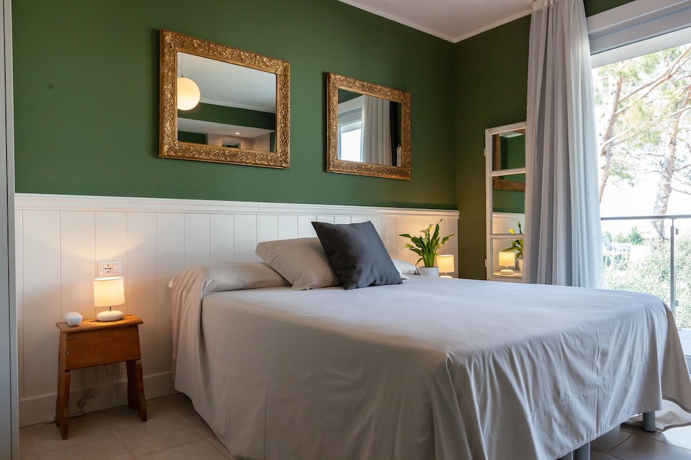 SUPERIOR, DOUBLE BED