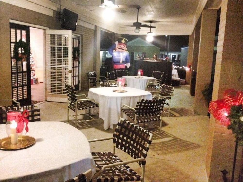 Merry Acres Inn 36/50