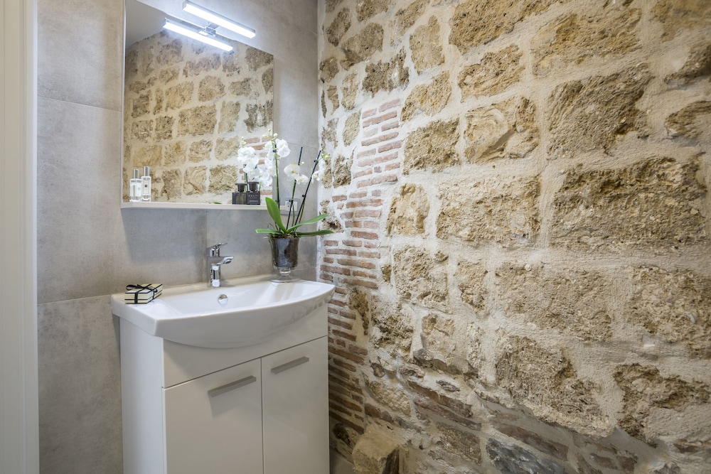 Centro Di Centri Rooms 74/77