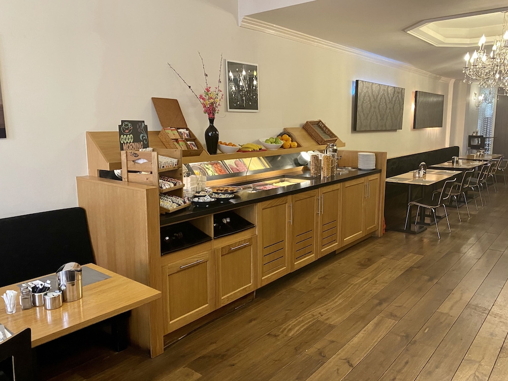 XO Hotels City Centre 43/64
