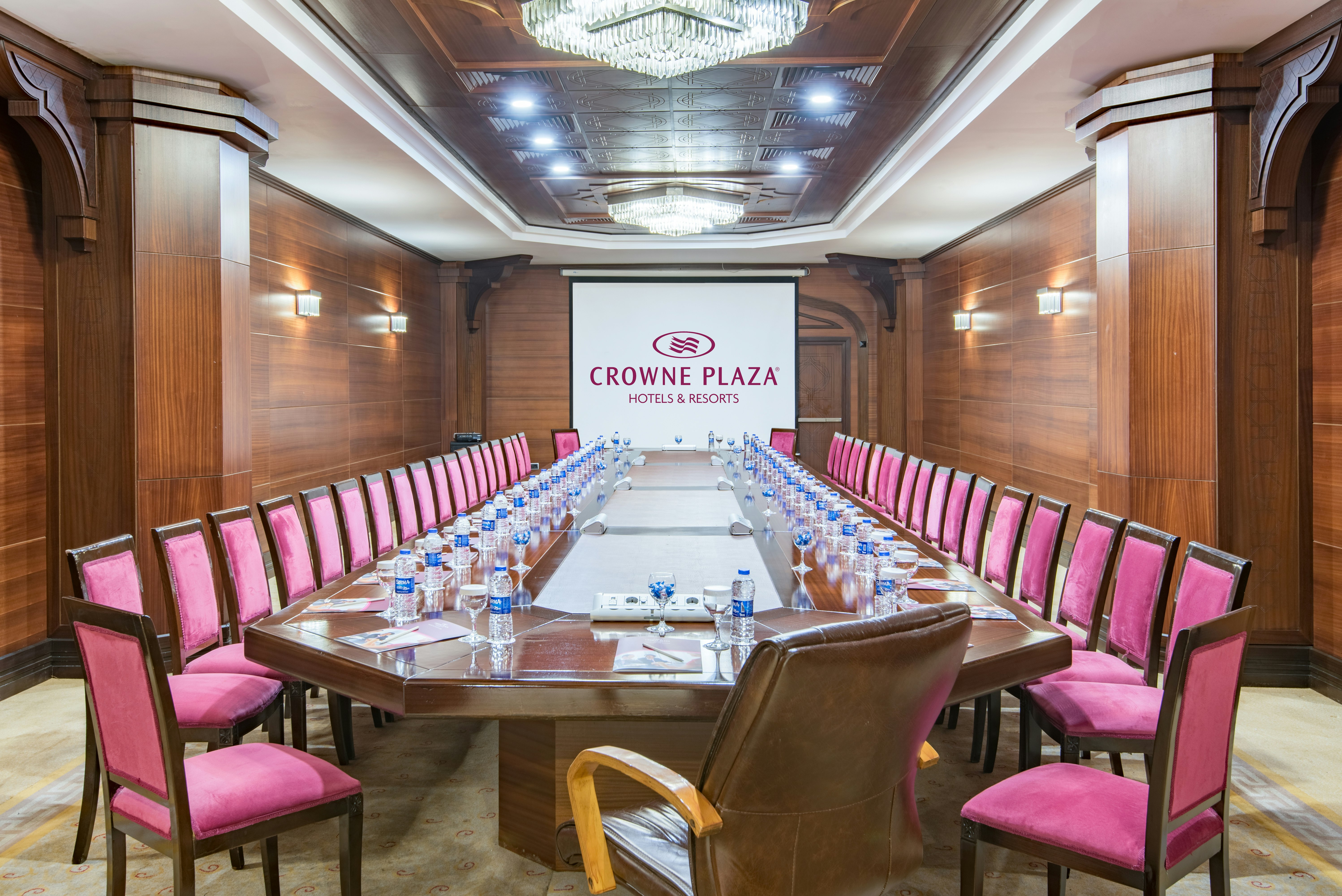 Crowne Plaza Antalya 73/83